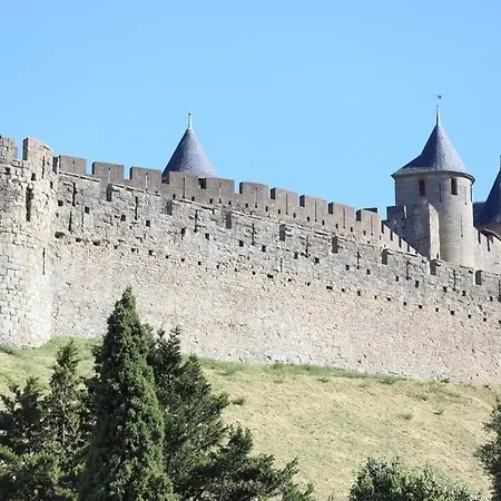 Maison Bacou Cite 1 *
