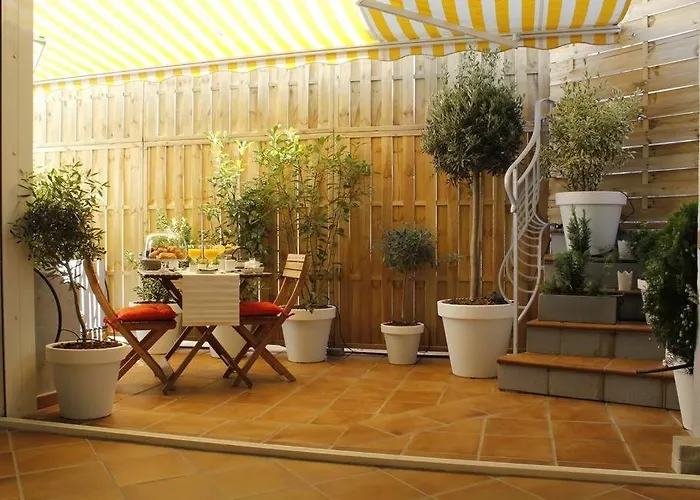 Maison Bacou Cite 1 *